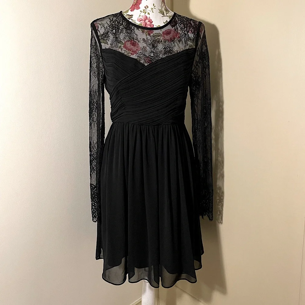 FOREVER NEW | Lilly Lace Soft Prom Dress | Black | Size 14 - Picture 11 of 16